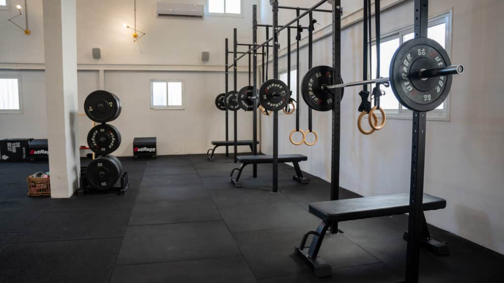 תכנון והקמת חדר כושר על ידי OutRage Fitness